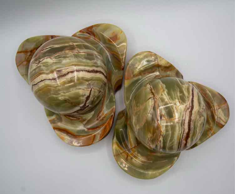 Onyx Ball and Holder Decor