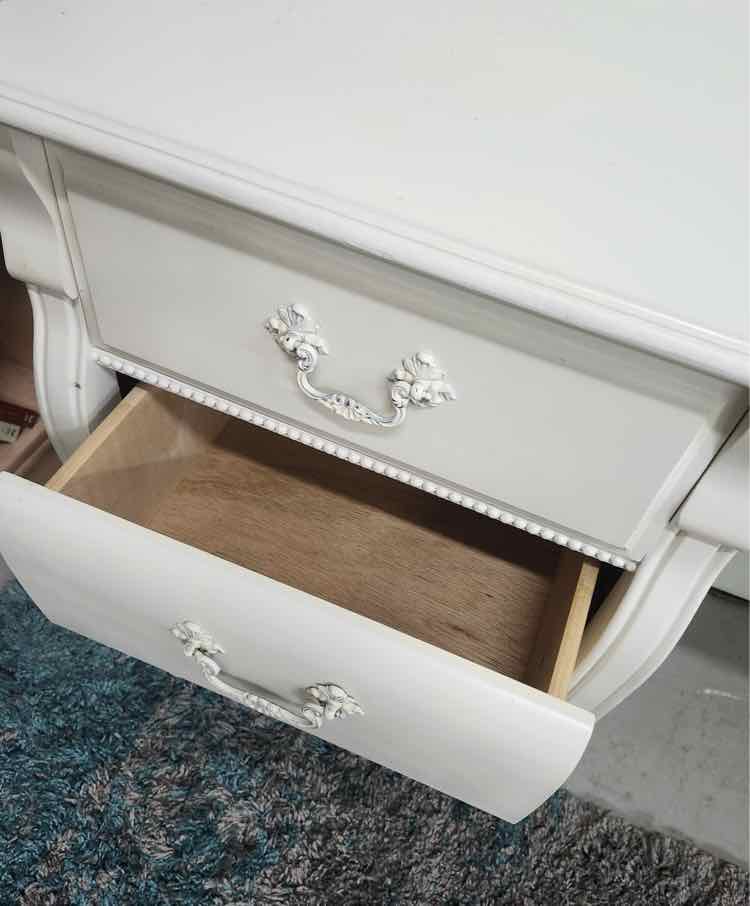 White Stanley Furniture Desk
