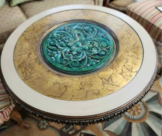 Round Cocktail Table w/Green Medallion