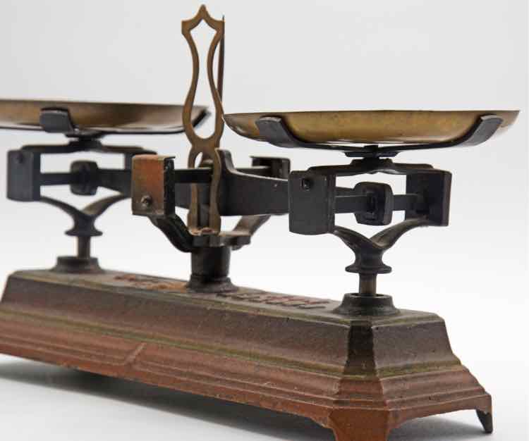 French Vintage Scale