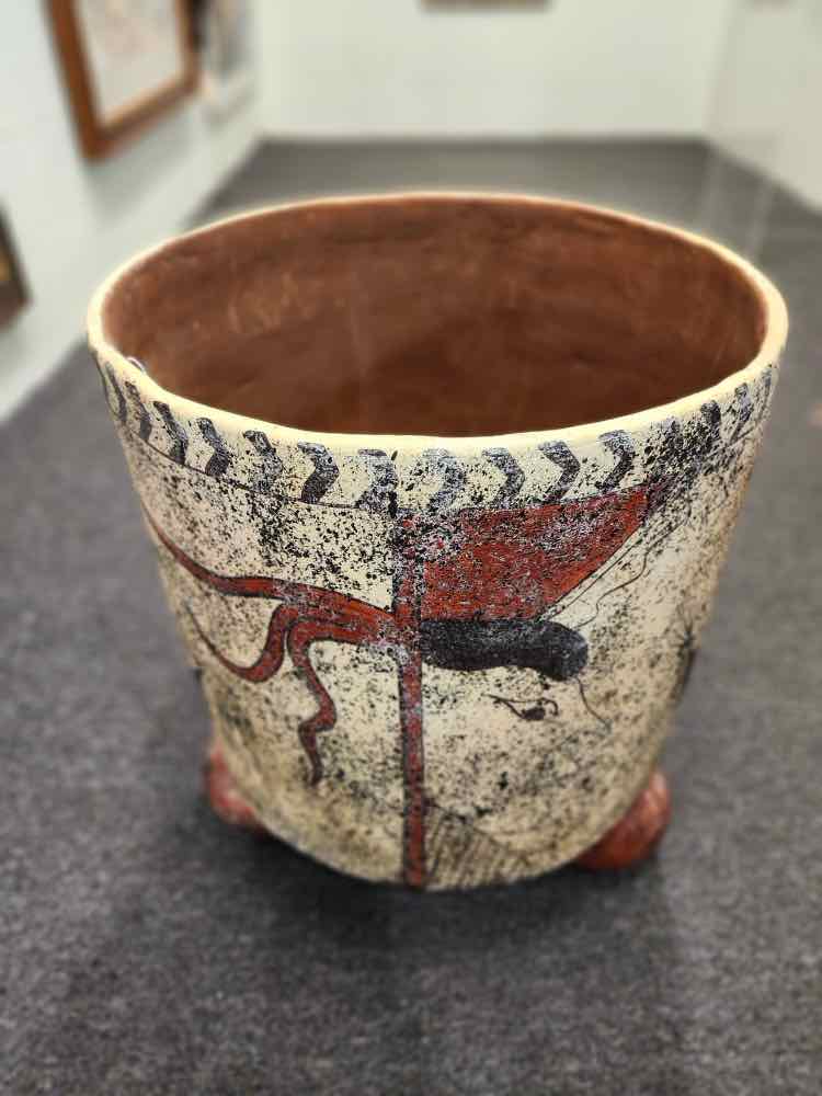 Quezalcoat Terra Cotta Pot w/ Feet