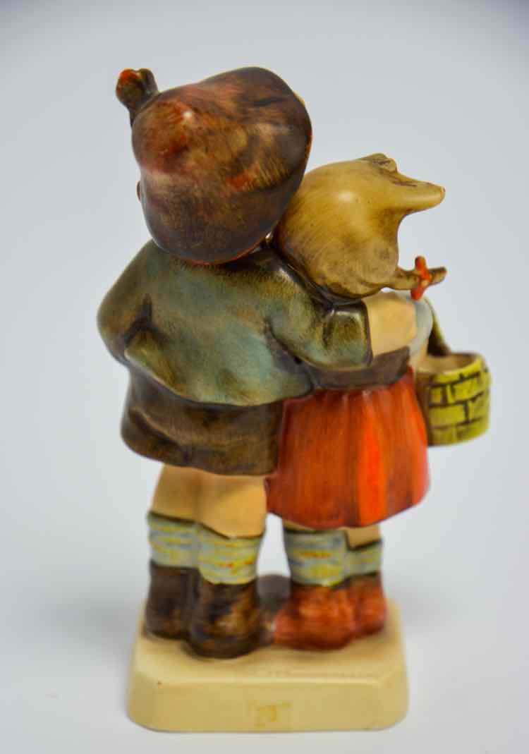 40'S Hummel 'Surprise' Figurine