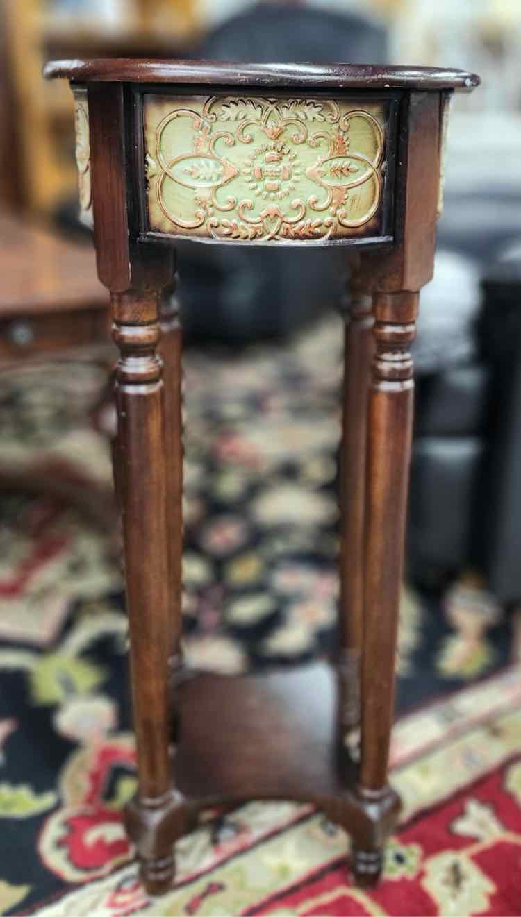 Round Wood End Table