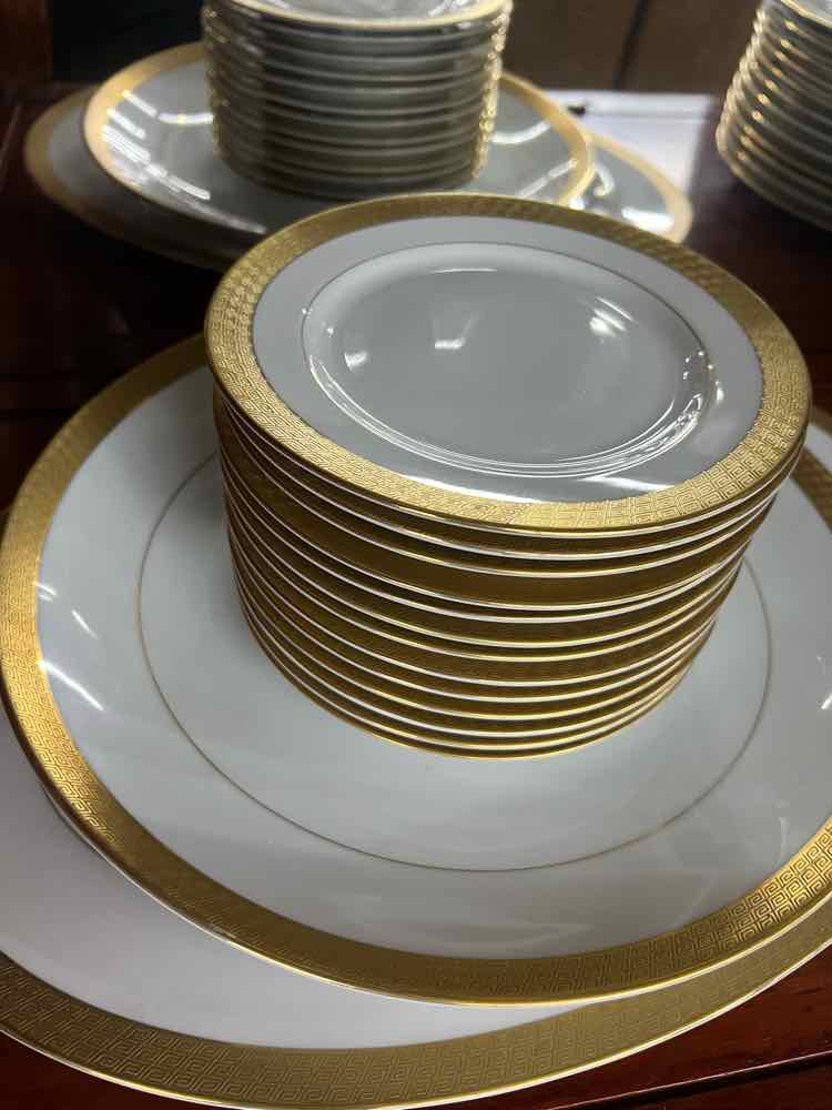 Mikasa Dishware