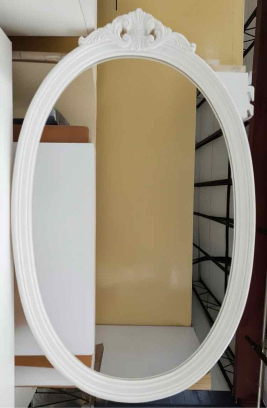 White Round Mirror