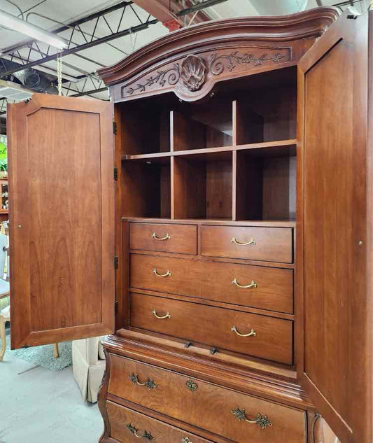 Armoire