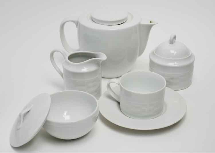 Crate & Barrel  Dishware