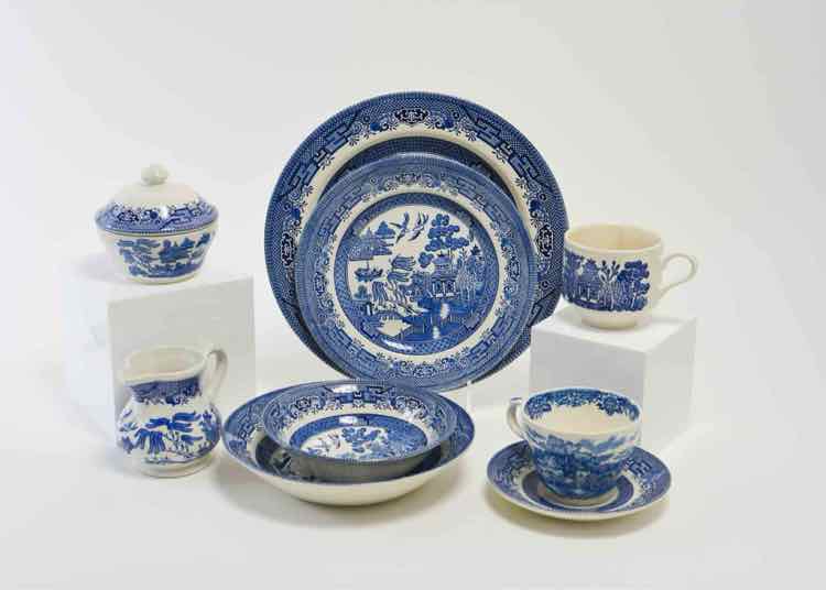 Churchill "Blue Willow" Dish Set