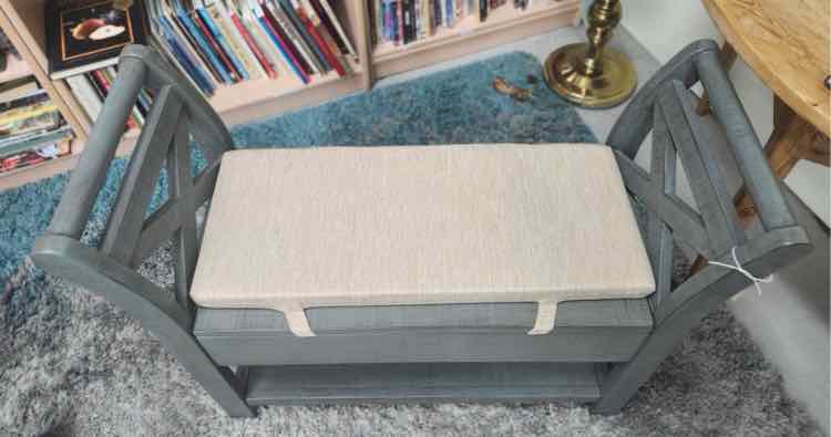 Storage Bench w/Cushion