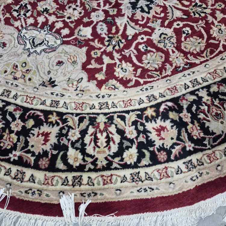Rug