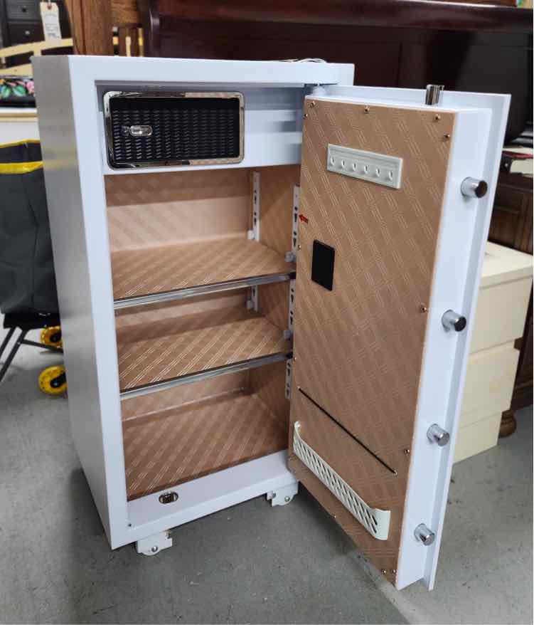 Tiger King White Safe