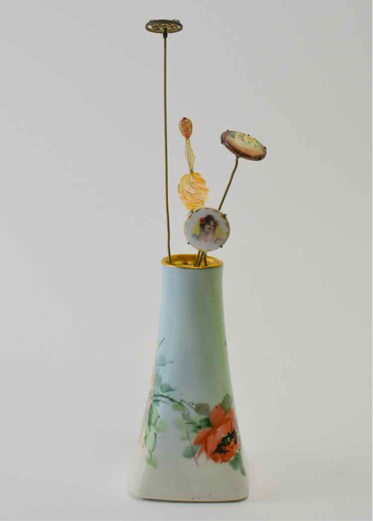 Bavarian Hat Pin Holder w/4 Hat Pins