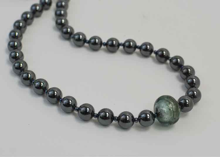 Hematite Necklace w/Glass Bead