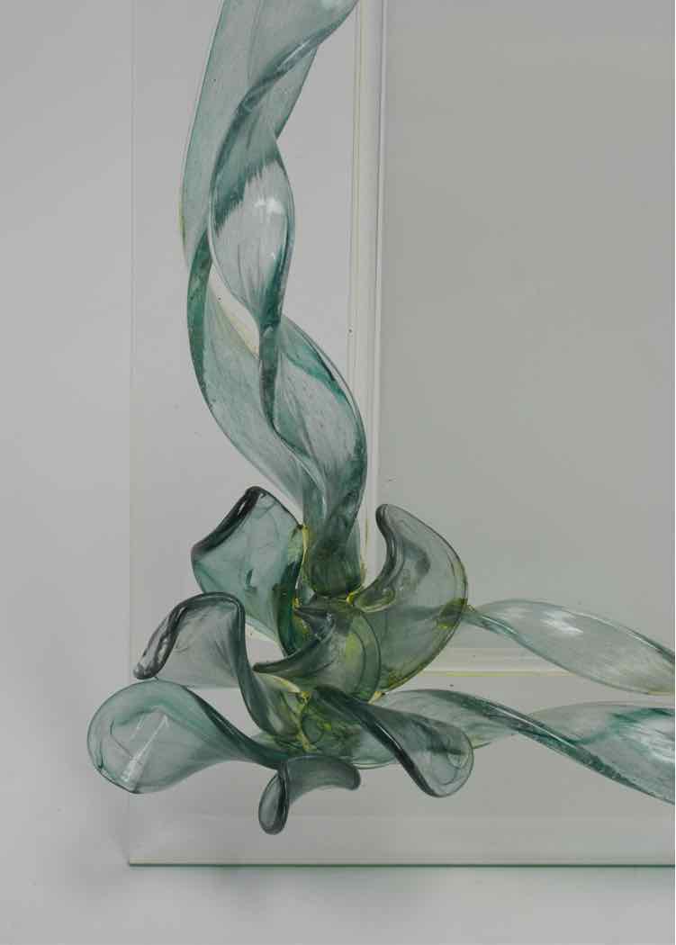 Berni Glass Art Drip Float Pic. Frame