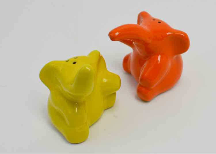 Ceramic Hugging Elephant S&P Shaker Set