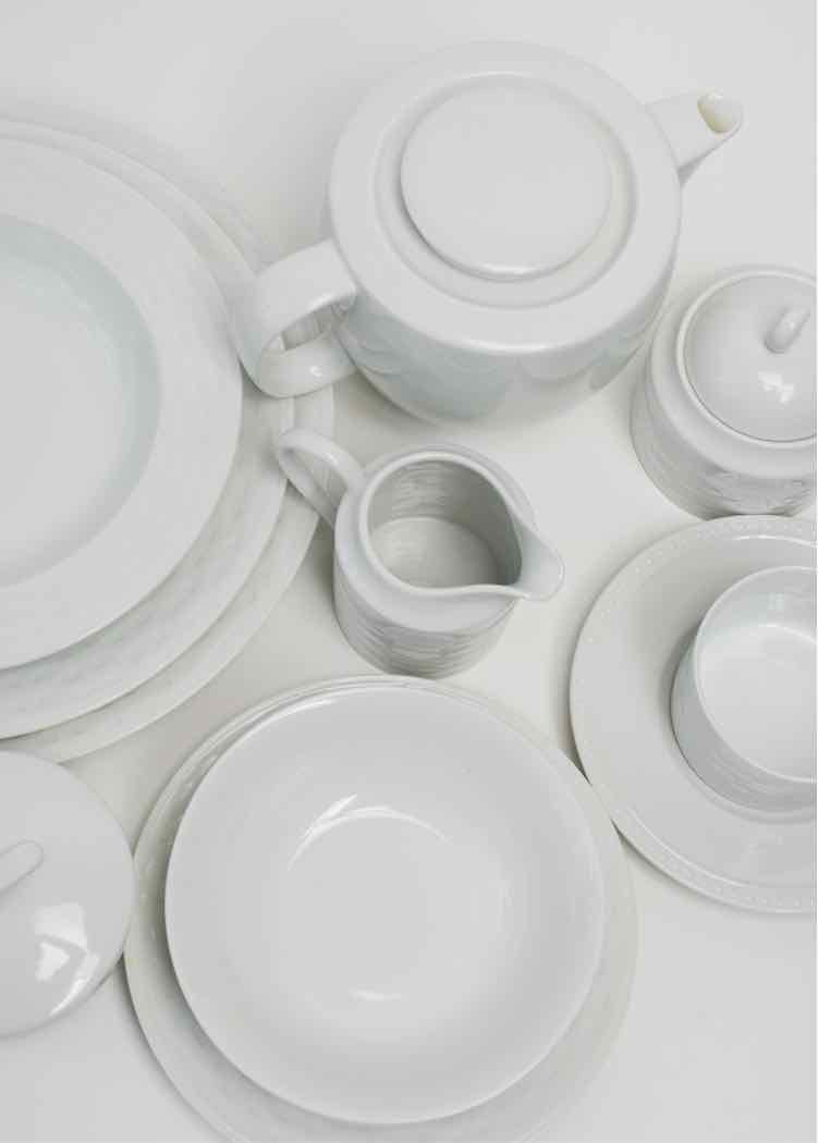 Crate & Barrel  Dishware