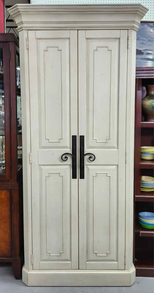Armoire