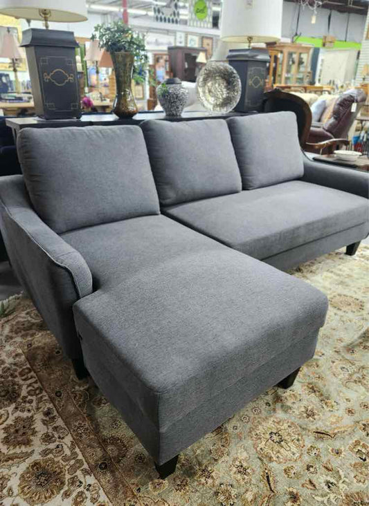Couch Ashley Sleeper Sectional