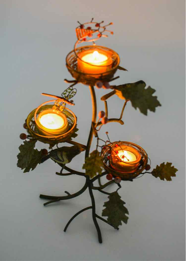 DecorRustic Metal Bird Nest Candle Holder