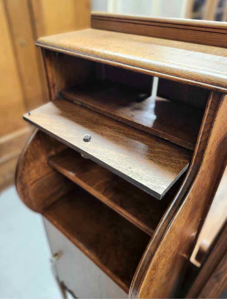 Victorian Style Phone Stand