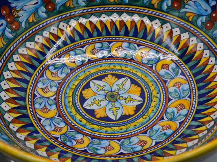 Vintage Pascal Ravello Server