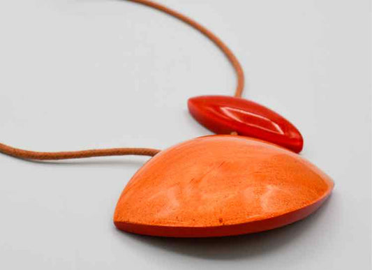 Zsiska Orange/Red Resin Bead Necklace