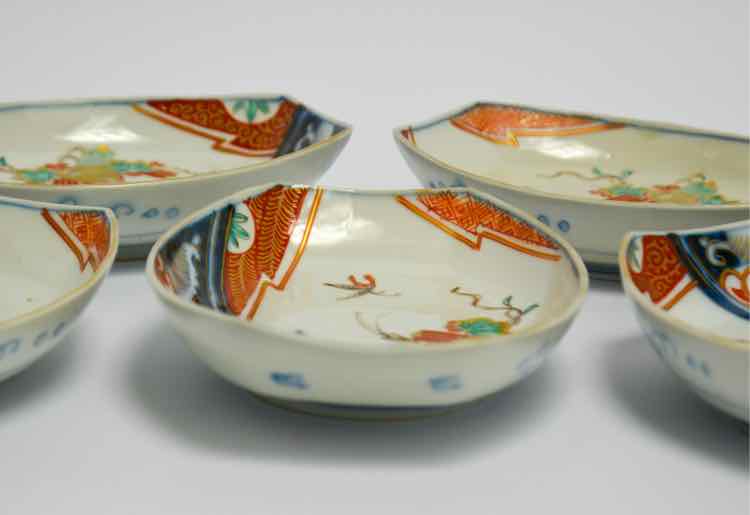 Hand painted Imari Porcelain Bowls
