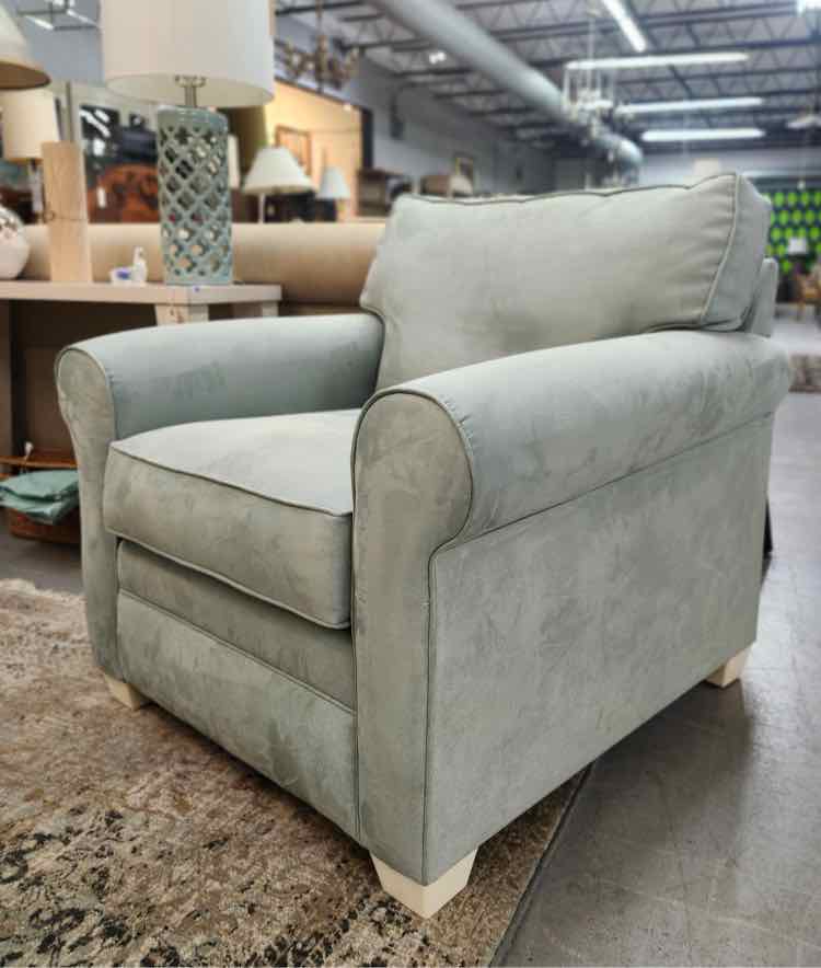 Matter Bros. Square Swivel Chair
