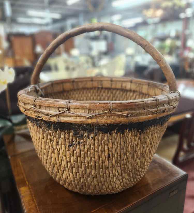 Woven Chinese Willow Basket