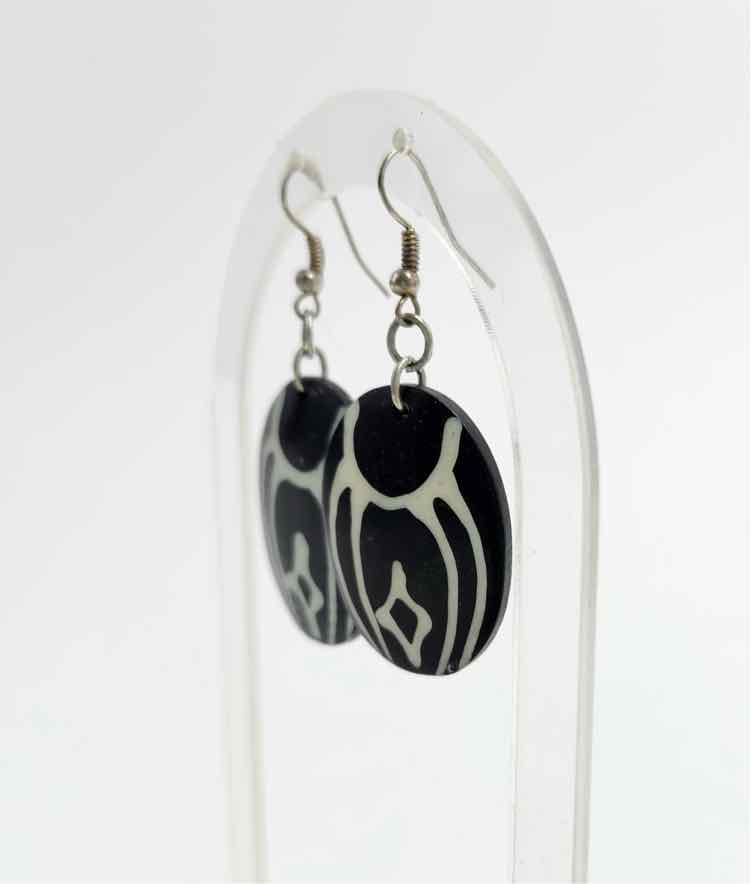 Batik Bone-look Earrings