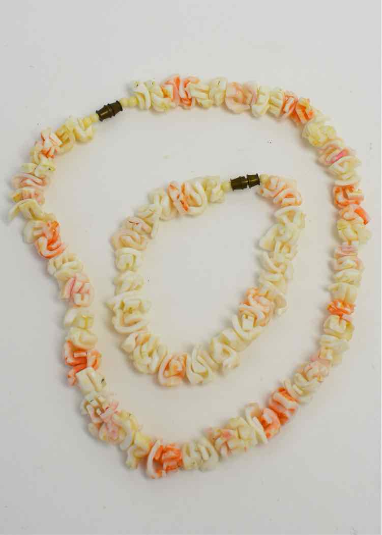 Vtg.Core Shell Necklace and Bracelet