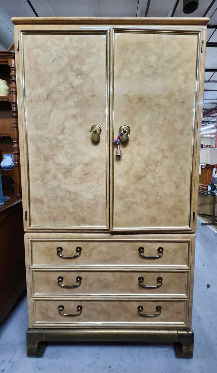 Armoire