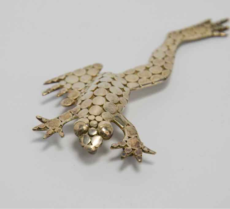 .925 Frog Pin