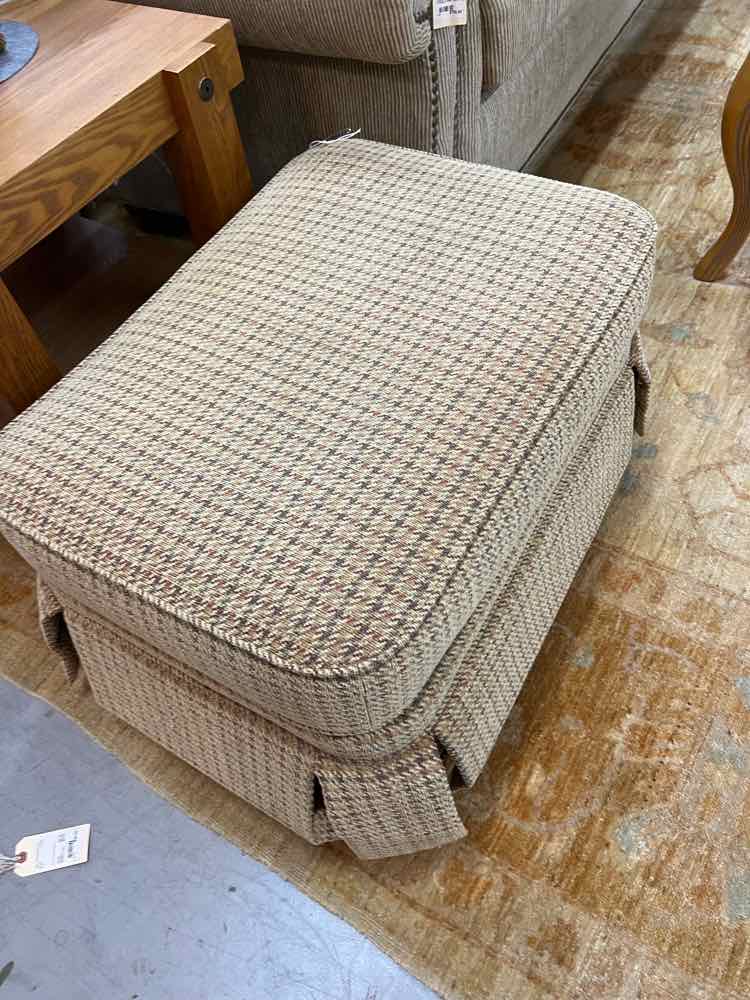 Ethan Allen Ottoman