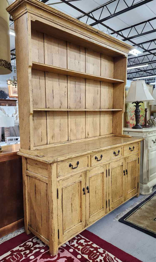 Bausman 2pc Pine Hutch