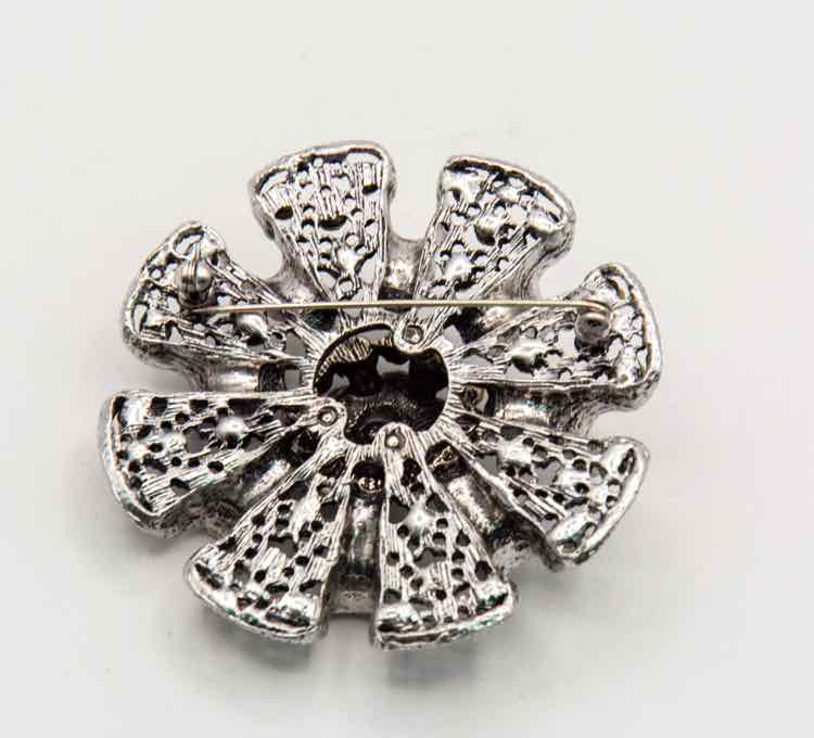 Brooch