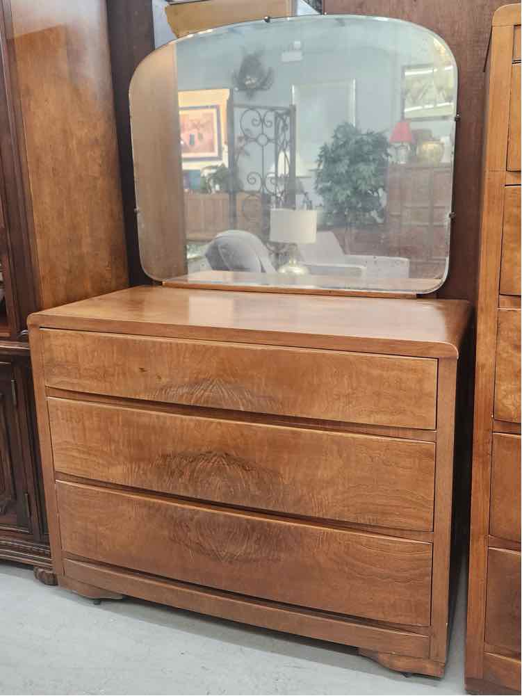 Art Dec Dresser w/ Mirror