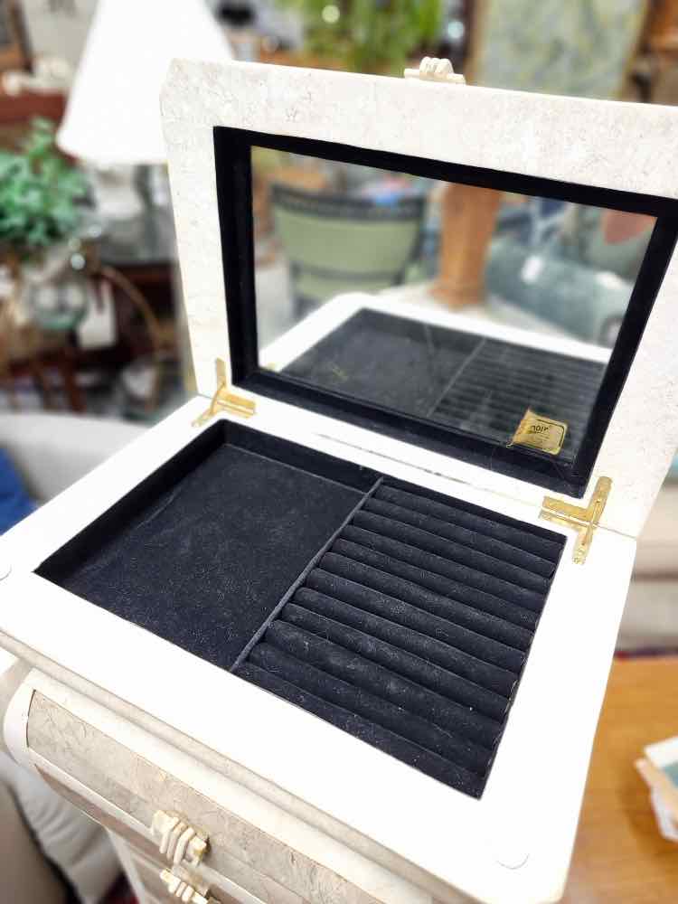 Renoir Tesellated Jewelry Chest
