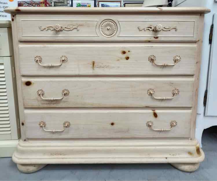 Mt. Airy Chest of Drawers