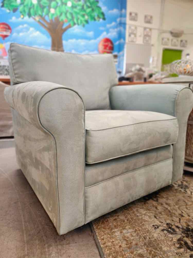 Matter Bros. Aqua Microfiber Arm Chair
