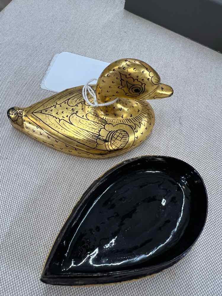 Vintage Burmese Lacquer Duck