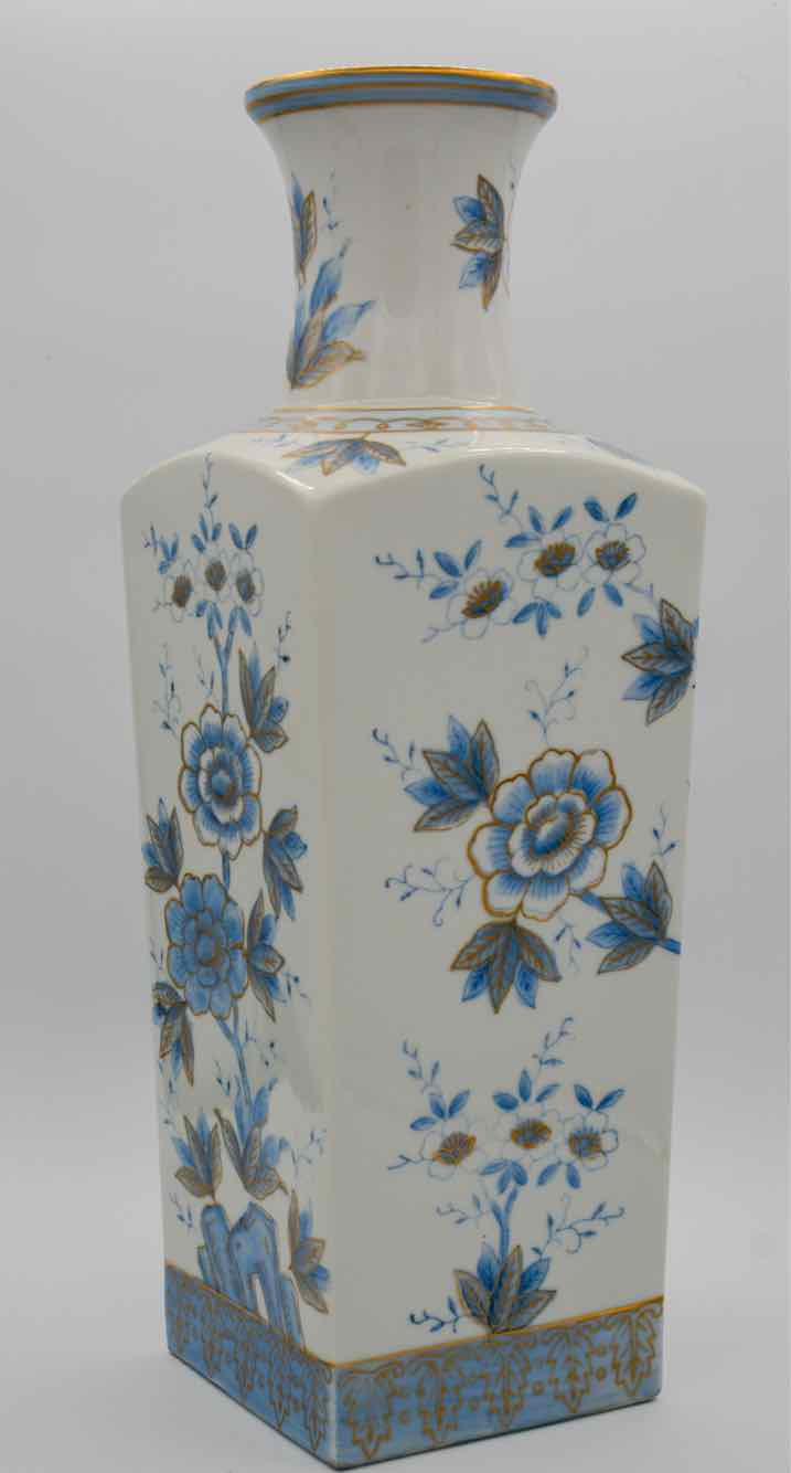 Norleans Japan Blue/White Vase