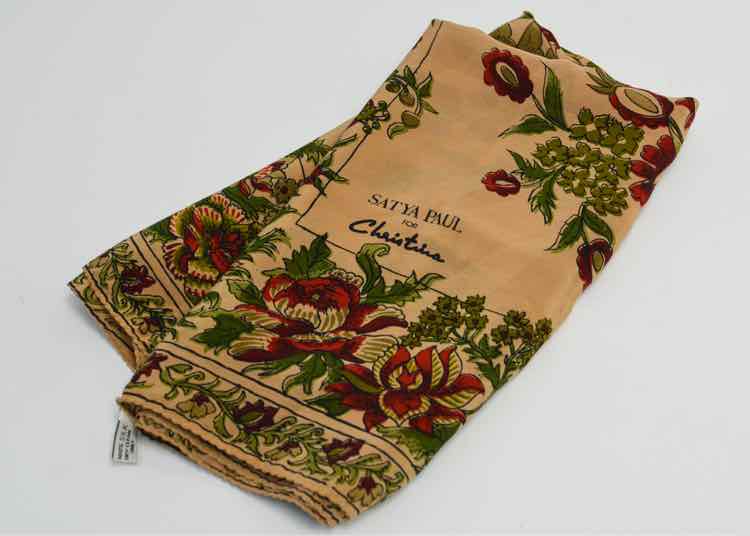 Vtg.Strya Paul Christina 100% Silk Shawl