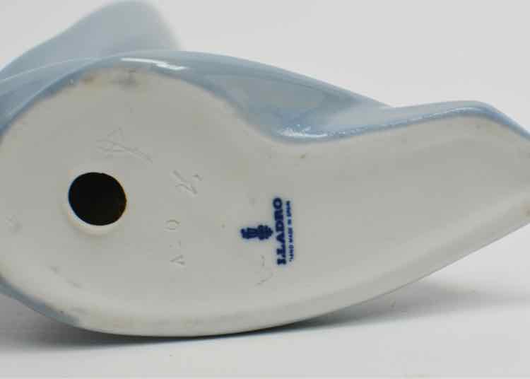Lladro Madonna Nativity Figurine