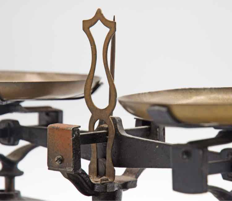 French Vintage Scale
