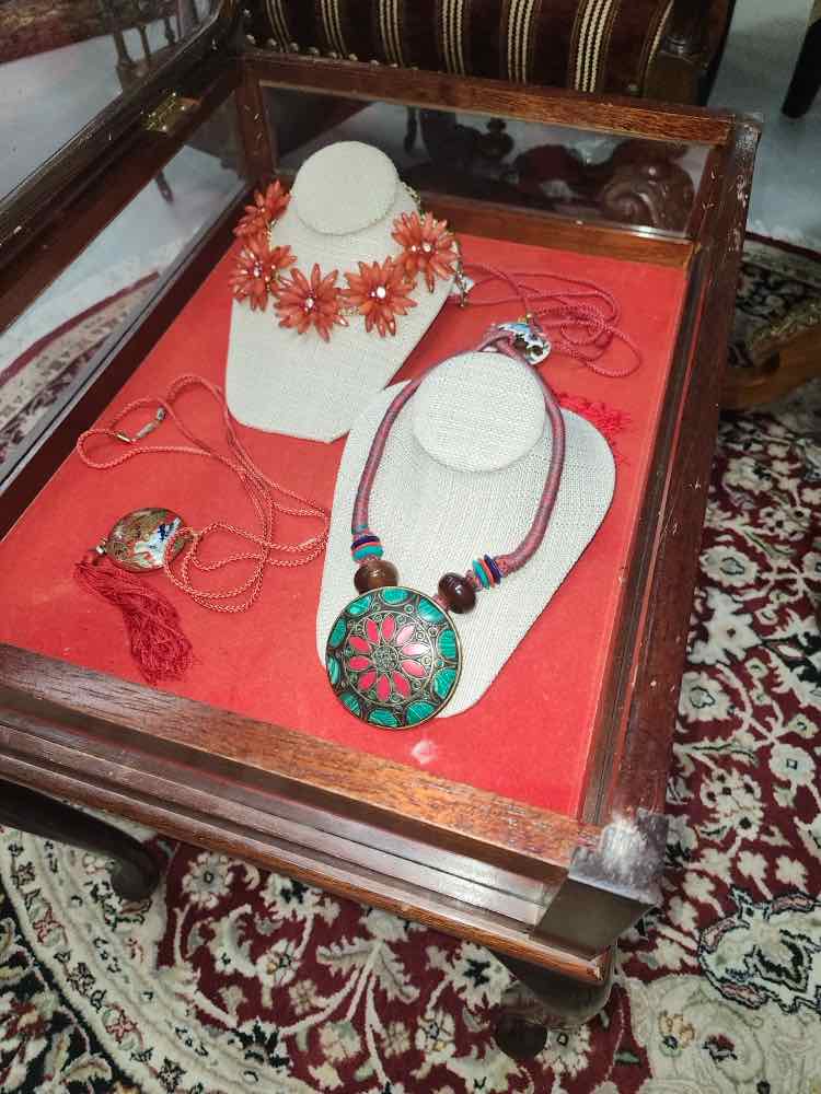 Antique Mahogany Glass Shadow Box End Table