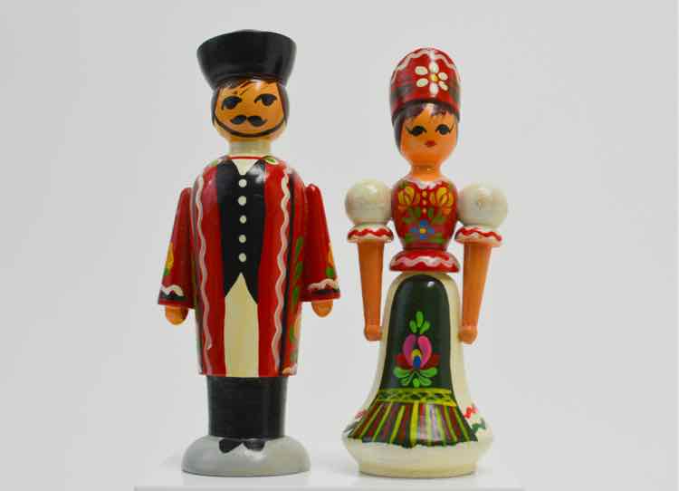 Toy Pair 70's Trad.Hungarian Wood Dolls