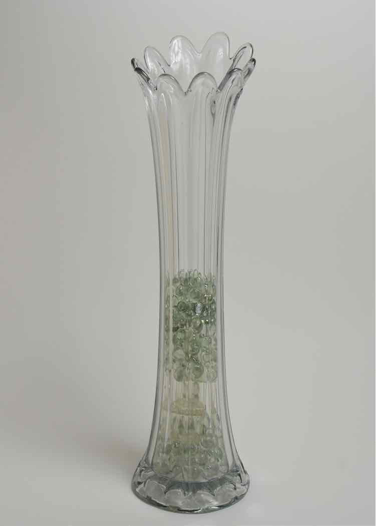 Lrg Clear Glass Swung Vase