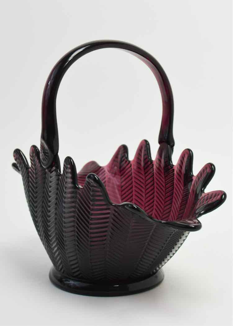L.E.Smith Black Amethyst Glass Fern Basket