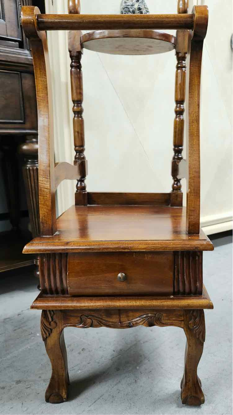 Antique Gentlemen's Clothes Butler